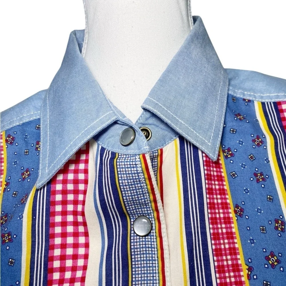 LizWear Vintage Colorful Multi Pattern Button Down Shirt with Pearl Snaps - Picture 4 of 16